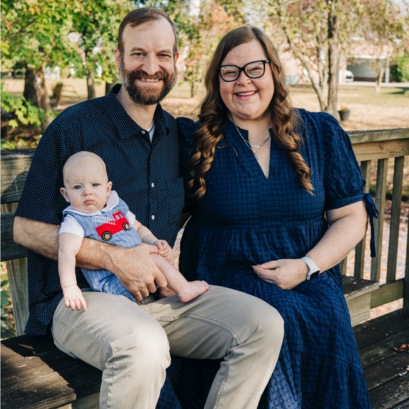 Meet your Posher, Melissa - Picture 1 of 1